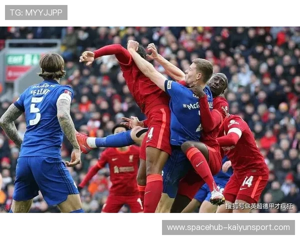 利物浦埃利奥特边路倒钩破门,观众全体惊叫! 利物浦埃利奥特边路倒钩破门,观众全体惊叫!