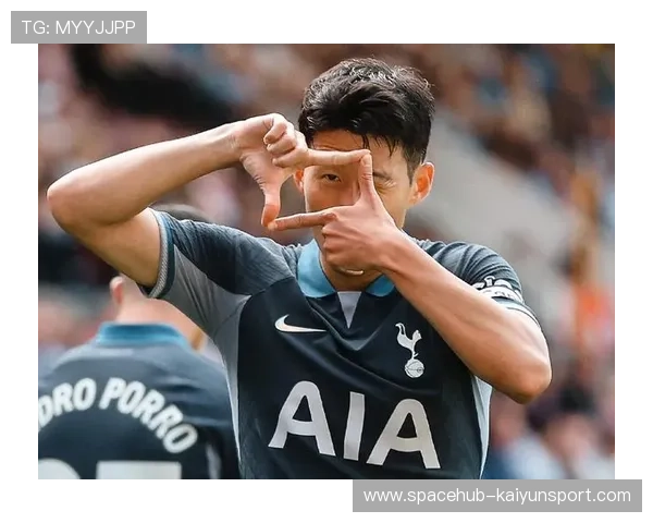 孙兴慜前场快速分边打开格局：足球场上的战术大师