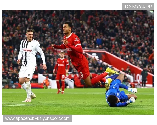 西汉姆门将扑出点球扭转比赛走势